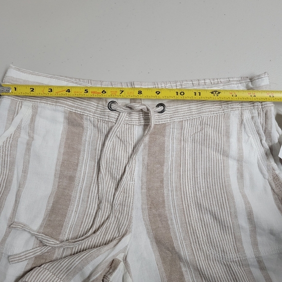 Per Se NWT Living In Lonen Shorts. - Picture 8 of 8